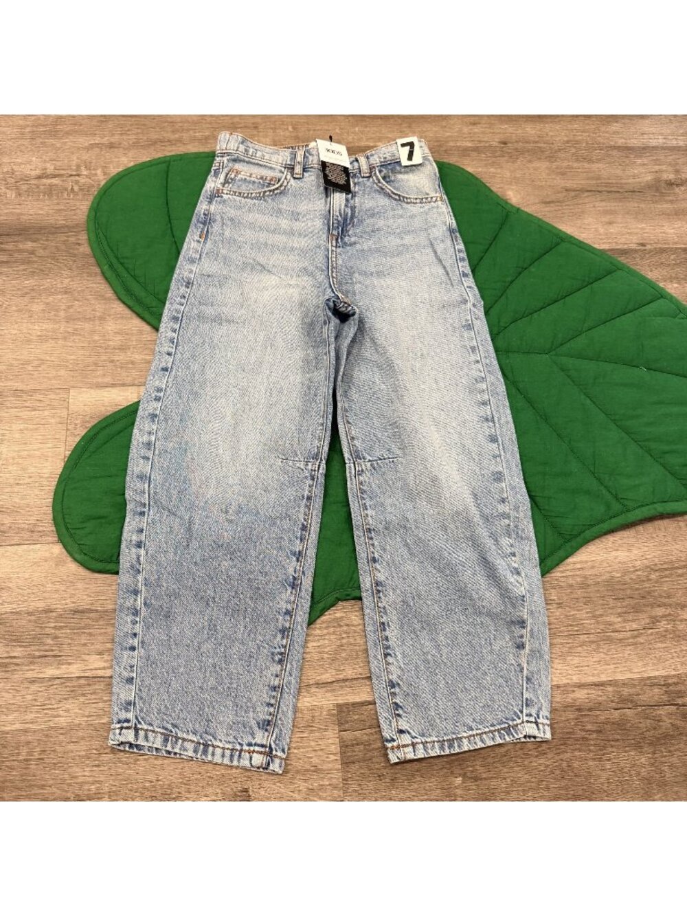 Cotton On Kids Size 7 Unisex Barrel Leg Denim Jeans
